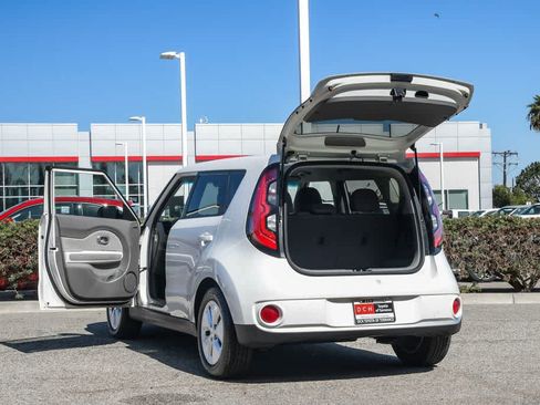 Used 2016 Kia Soul EV FWD image 26