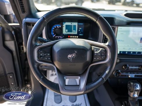 Used 2022 Ford Bronco Outer Banks AWD/4WD image 12