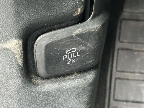 Used 2023 Ford Escape ST-Line Elite w/ Premium Technology Package AWD/4WD image 17