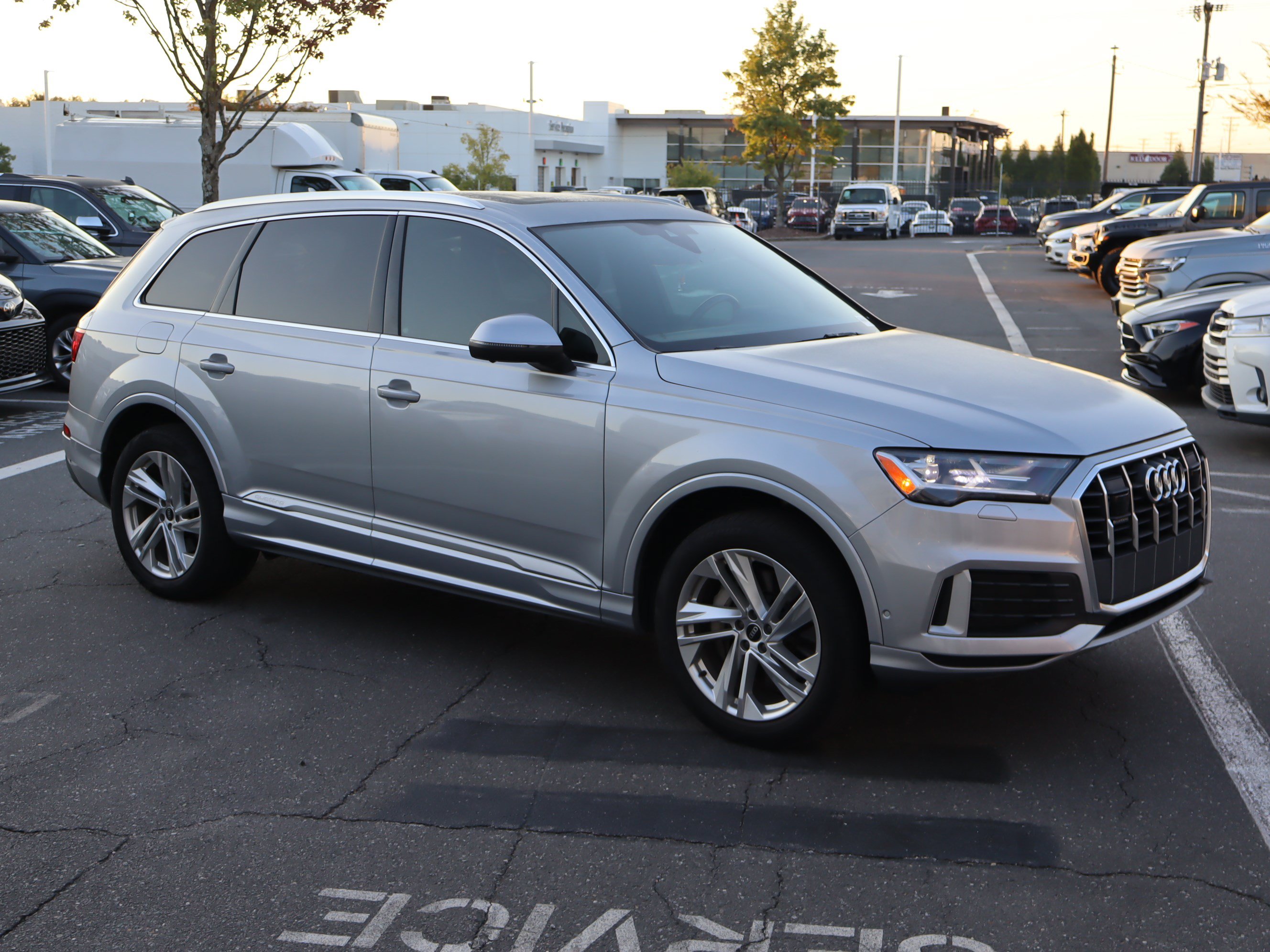 Used 2021 Audi Q7 2.0T Premium Plus w/ Executive Package AWD/4WD image 13