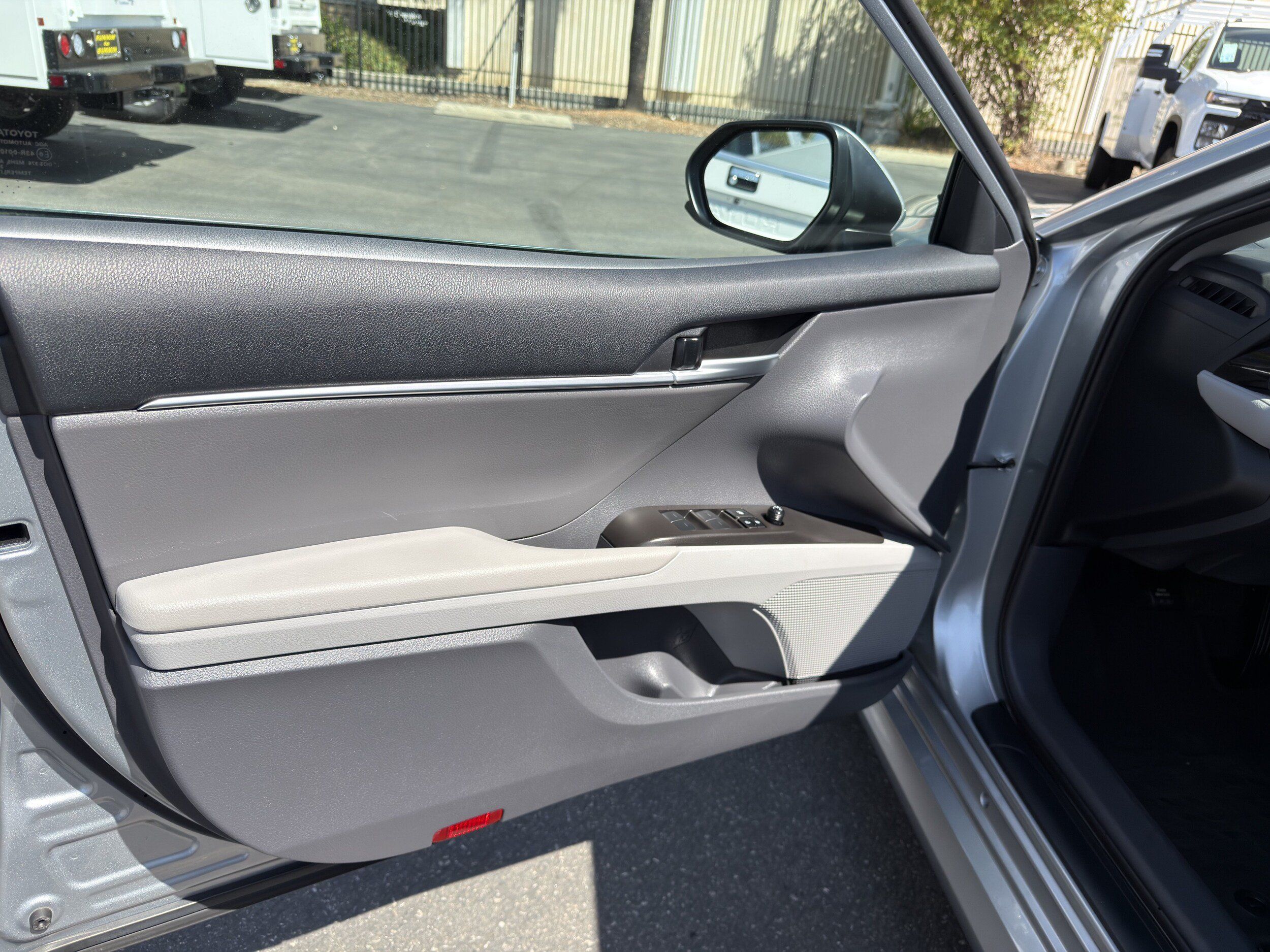 Used 2024 Toyota Camry LE FWD image 23