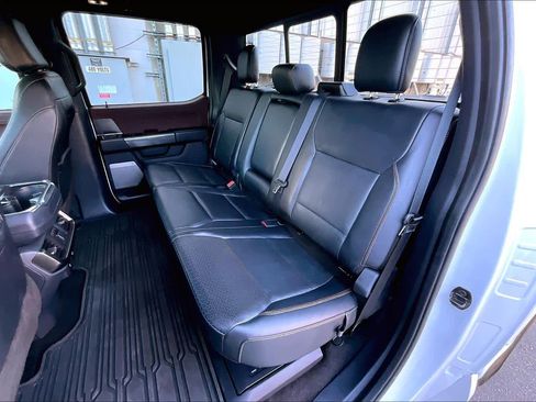 Certified 2022 Ford F150 Lariat w/ Equipment Group 502A High image 21