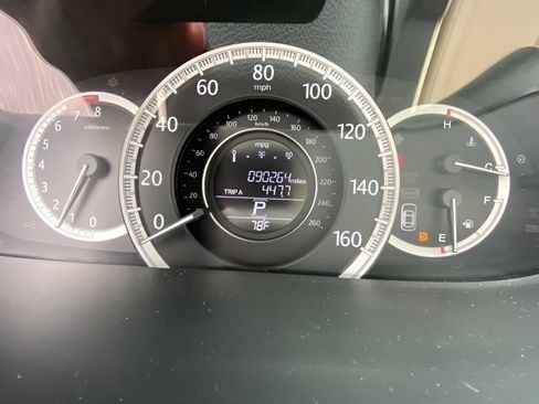 Used 2013 Honda Accord EX-L image 17