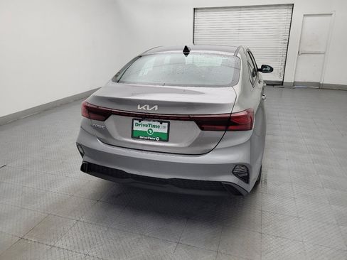Used 2023 Kia Forte LXS w/ LXS Technology Package FWD image 7