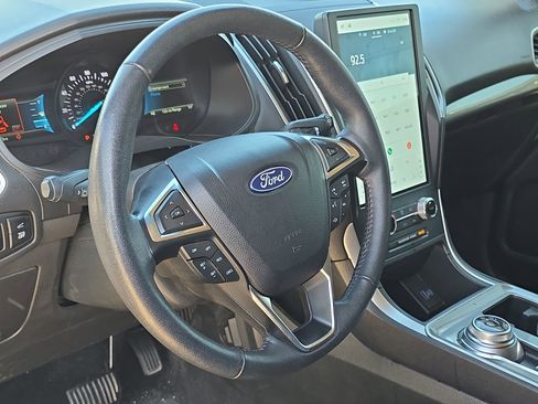 Used 2024 Ford Edge SEL w/ Convenience Package image 14