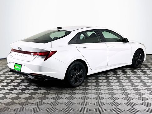 Used 2021 Hyundai Elantra SEL w/ Cargo Package FWD image 10
