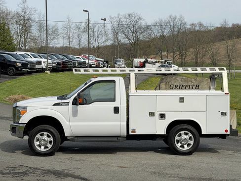 Used 2016 Ford F250 XL w/ XL Appearance Package image 2
