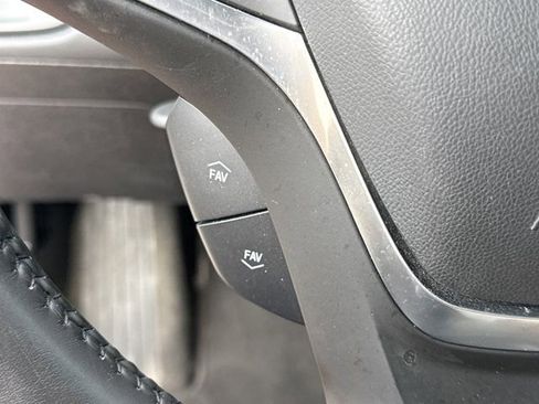 Used 2018 Chevrolet Volt Premier FWD image 22