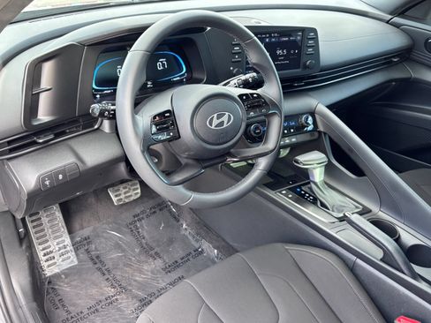 Used 2026 Hyundai Elantra Sport w/ Cargo Package FWD image 18