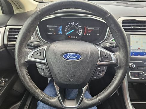 Used 2020 Ford Fusion SEL image 25