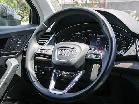 Used 2023 Audi Q5 2.0T Premium w/ Convenience Package AWD/4WD image 16
