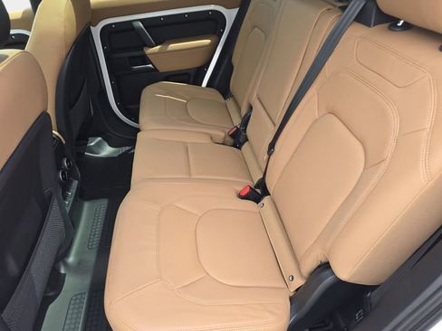 New 2026 Land Rover Defender 110 X-Dynamic SE AWD/4WD image 11