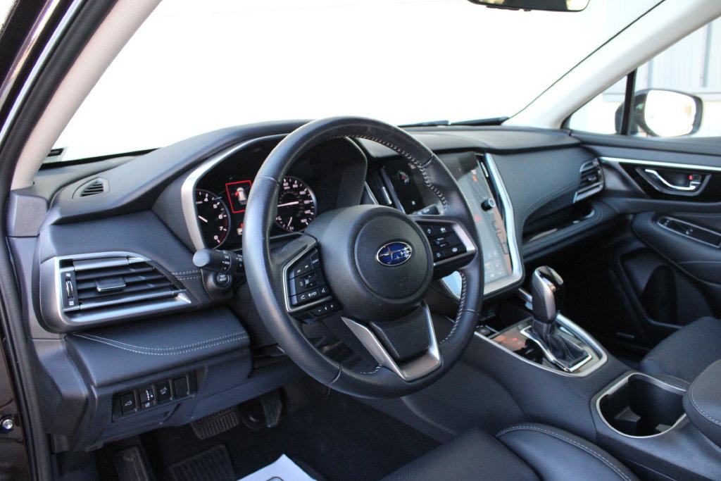 Used 2024 Subaru Outback Limited AWD/4WD image 2