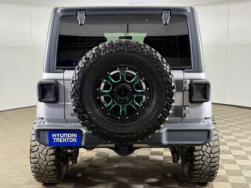Used 2018 Jeep Wrangler Unlimited Sport S AWD/4WD image 9