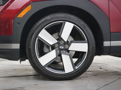 Used 2024 Hyundai Santa Fe Limited AWD/4WD image 33