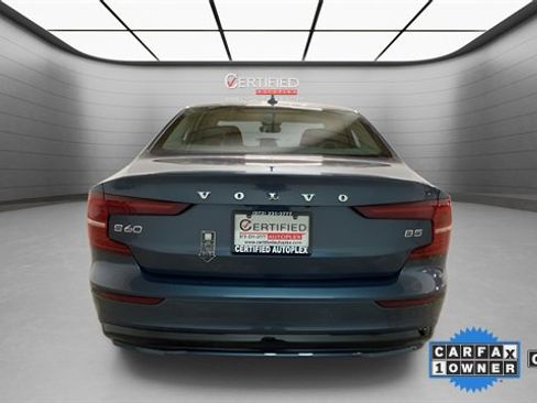 Used 2025 Volvo S60 B5 Core image 5