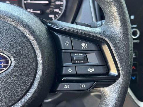 Used 2025 Subaru Crosstrek 2.0i Premium image 11