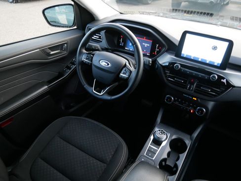 Certified 2024 Ford Escape Active image 9