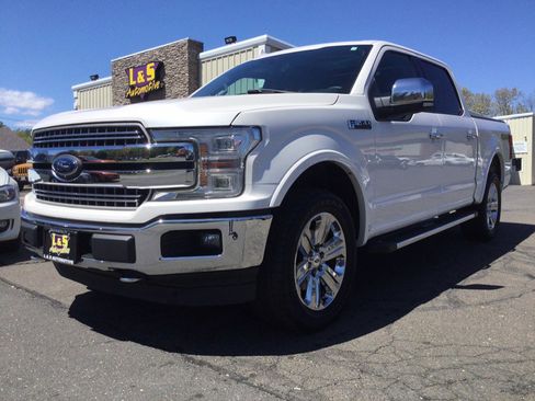 Used 2018 Ford F150 Lariat w/ Equipment Group 502A Luxury AWD/4WD image 2