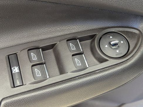 Used 2015 Ford Escape SE w/ Equipment Group 201A image 24