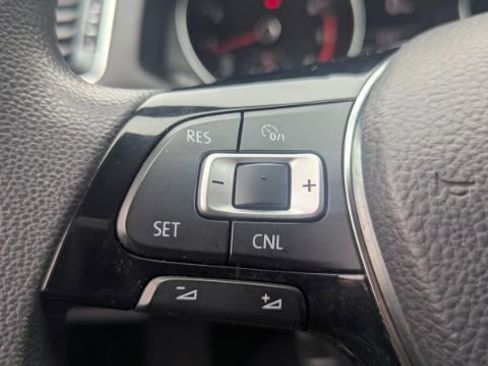 Used 2017 Volkswagen Passat 1.8T S image 24