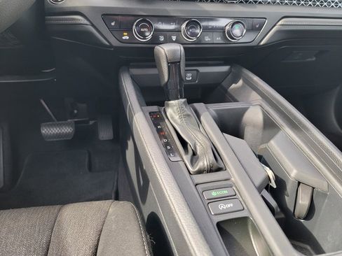 Certified 2023 Honda Accord EX image 31