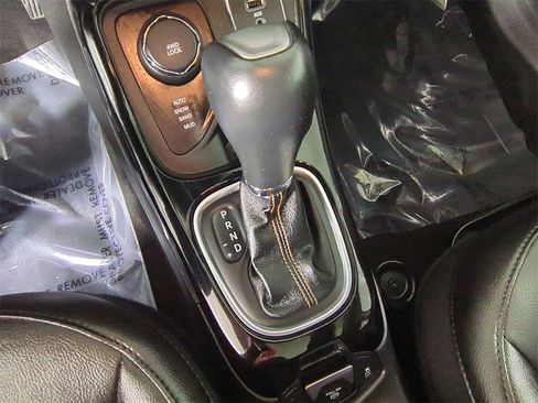 Used 2020 Jeep Compass Limited w/ Rear Convenience Group image 16