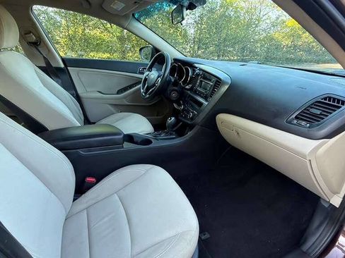 Used 2012 Kia Optima LX FWD image 24