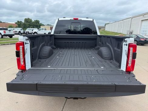 Used 2025 Ford F350 Lariat w/ Lariat Ultimate Package AWD/4WD image 32