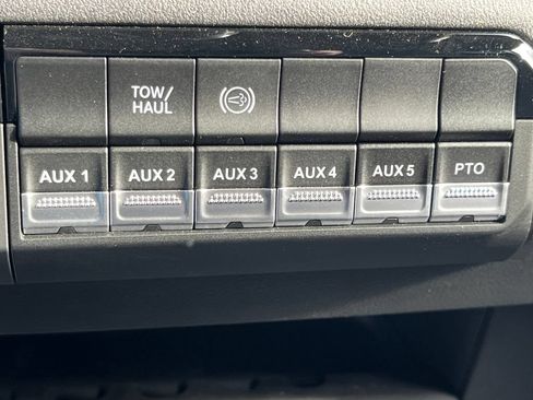 New 2025 RAM 5500 Tradesman AWD/4WD image 16