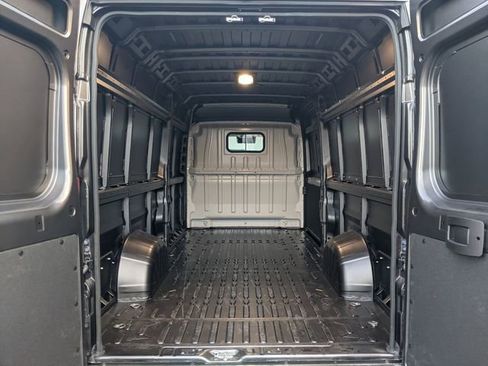 New 2026 RAM ProMaster 3500 w/ Convenience Group FWD image 9