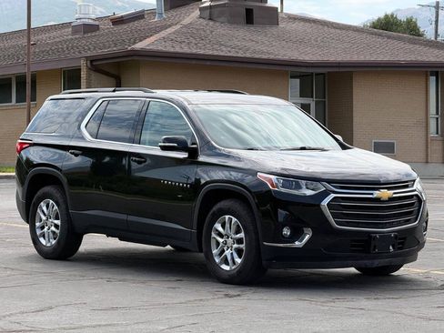 Used 2019 Chevrolet Traverse LT FWD image 7