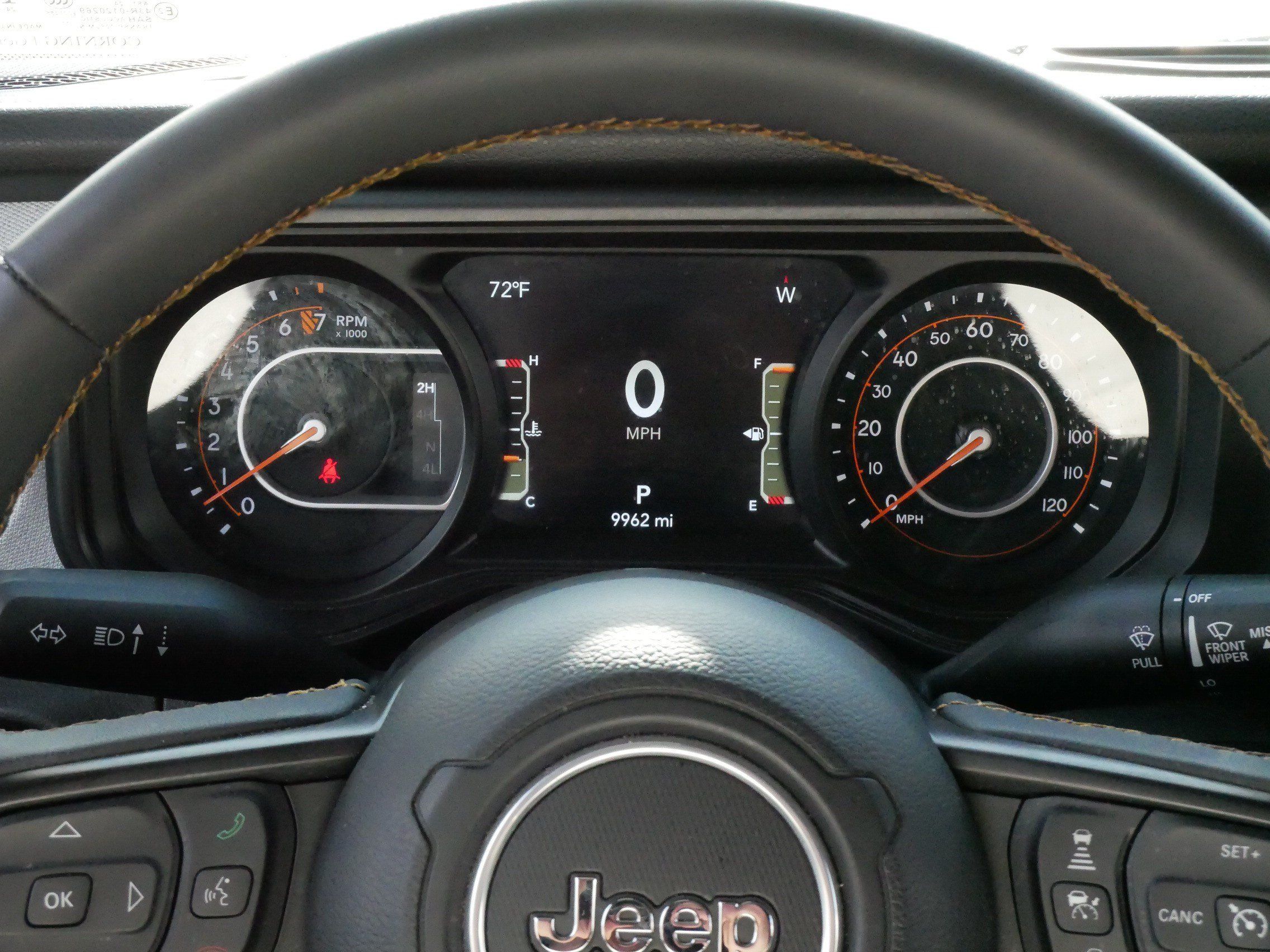 Used 2025 Jeep Gladiator Sport AWD/4WD image 21