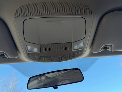 Used 2017 Ford Fusion SE w/ Equipment Group 201A image 16