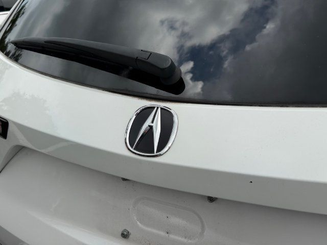 Certified 2024 Acura MDX w/ Technology Package FWD image 10