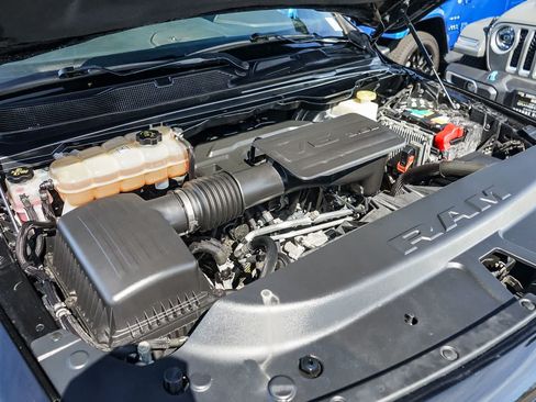 Used 2019 RAM 1500 Laramie RWD image 26