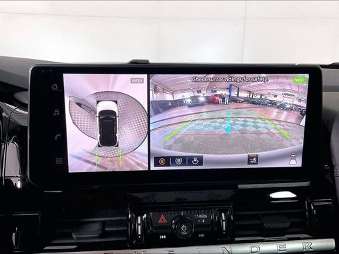 New 2026 Nissan Pathfinder Platinum w/ Cargo Package image 32