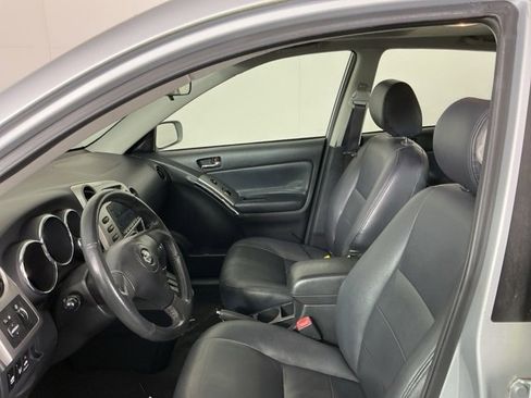 Used 2007 Toyota Matrix XR image 10