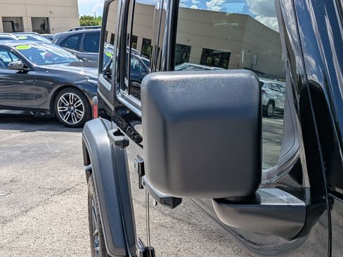 Used 2024 Jeep Wrangler Unlimited Sport AWD/4WD image 12