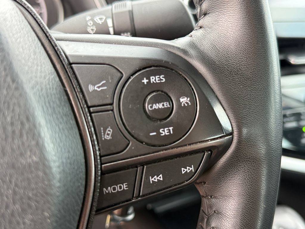 Used 2024 Toyota Camry SE FWD image 18