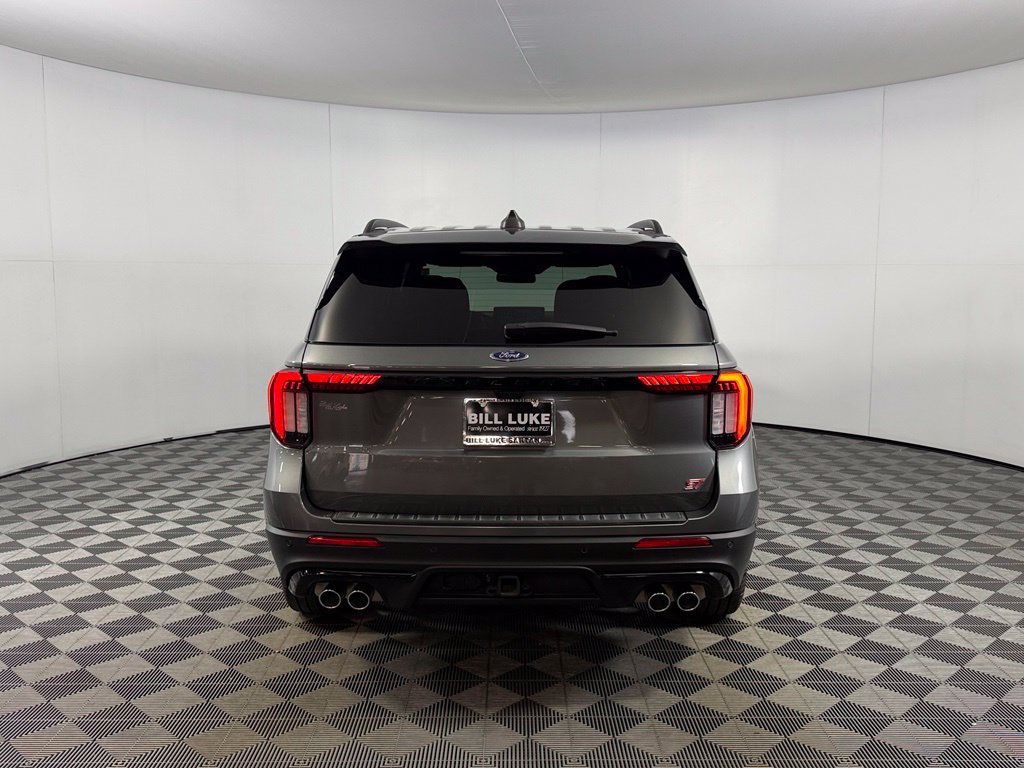 Used 2025 Ford Explorer ST w/ Sun And Sound Package AWD/4WD image 9
