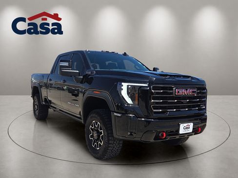 Used 2025 GMC Sierra 2500 AT4X AWD/4WD image 4
