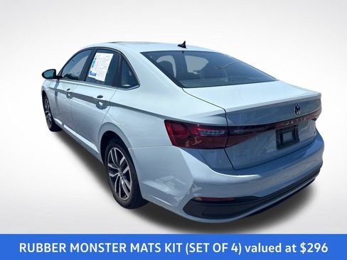 Certified 2026 Volkswagen Jetta SE FWD image 3