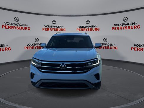 Certified 2023 Volkswagen Atlas SE image 3