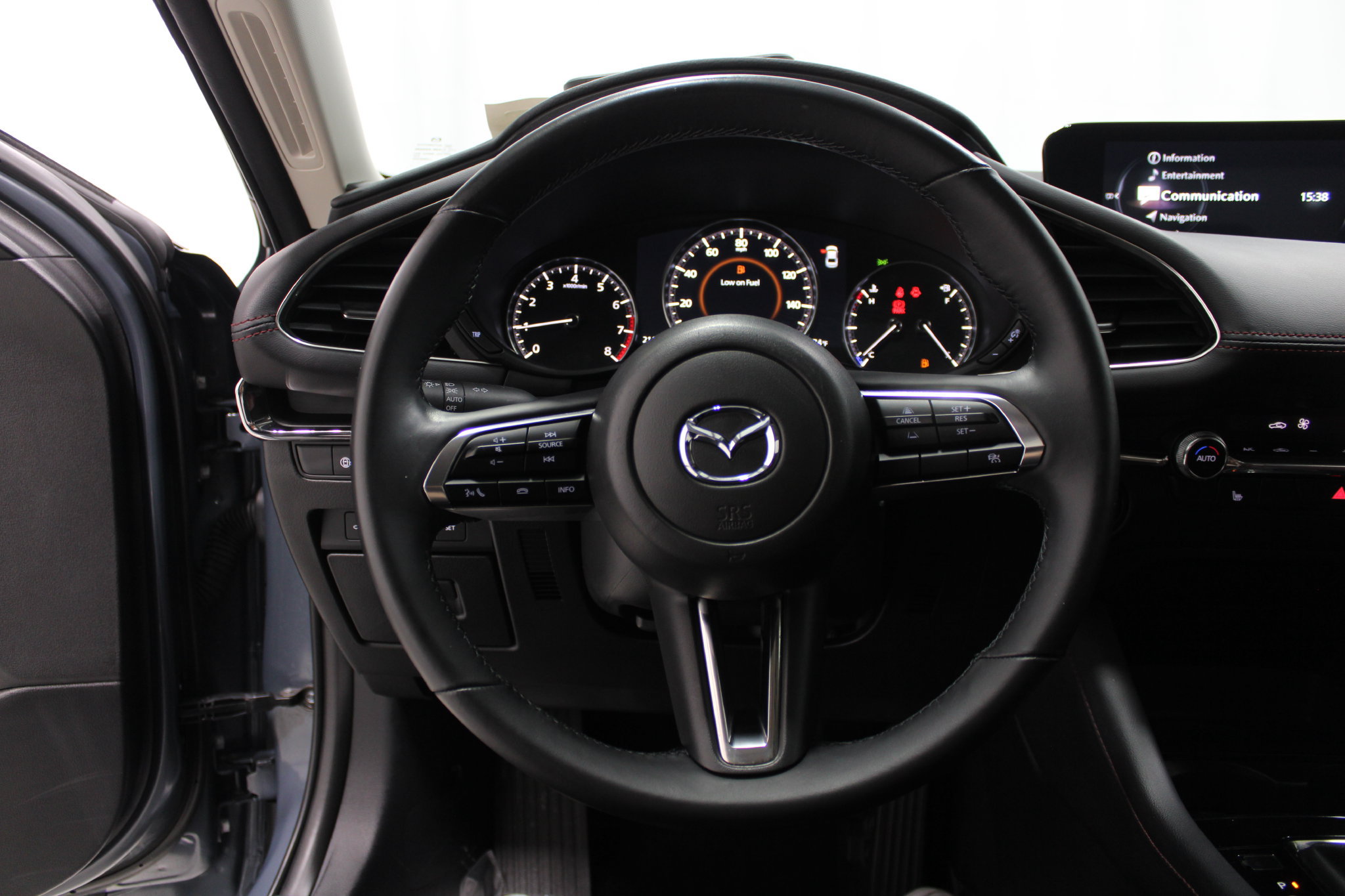 Used 2025 MAZDA MAZDA3 s AWD/4WD image 29