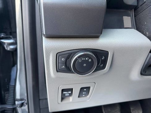 Used 2018 Ford F150 XLT w/ Equipment Group 302A Luxury image 9