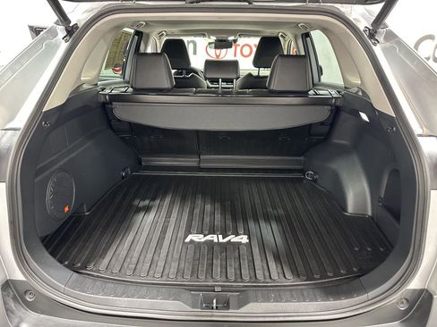 Used 2023 Toyota RAV4 XLE Premium image 18