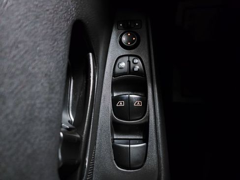 Used 2025 Nissan Kicks Play S image 22