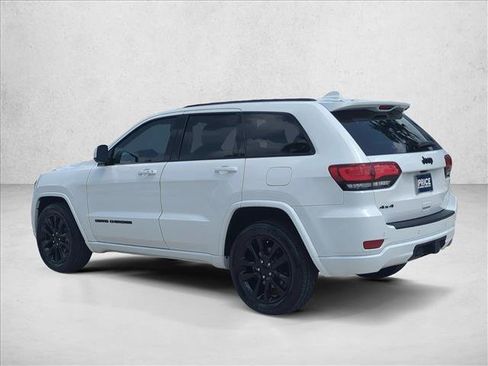 Used 2021 Jeep Grand Cherokee Laredo X AWD/4WD image 7