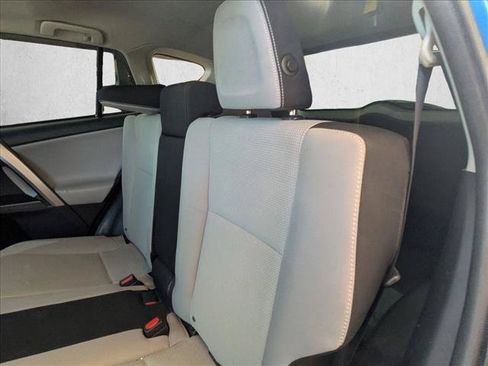 Used 2016 Toyota RAV4 XLE AWD/4WD image 11